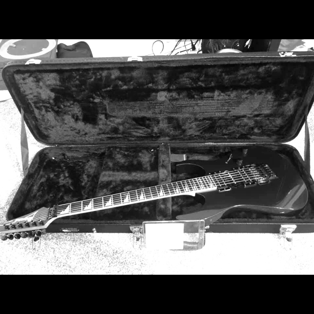 Selling guitar